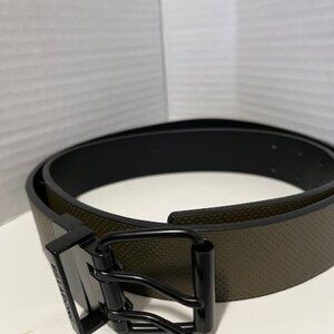 Billabong reversible belt.